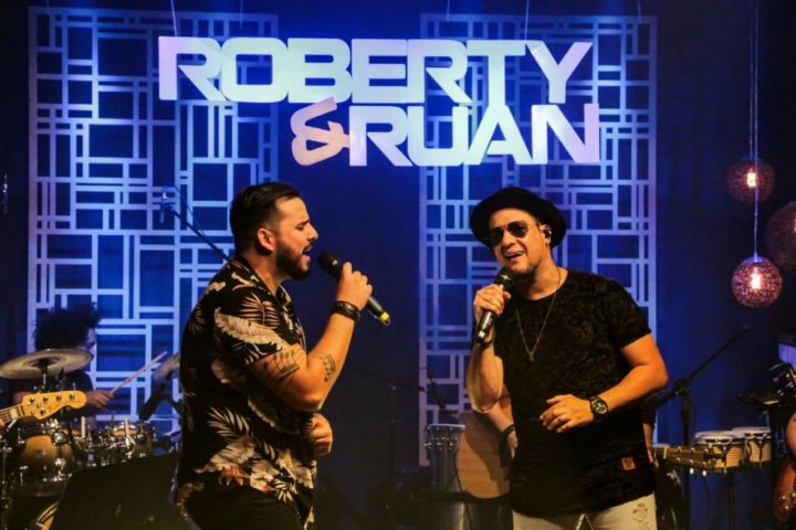 Roberty e Ruan gravam o mais novo DVD "Em Busca de Um Sonho"