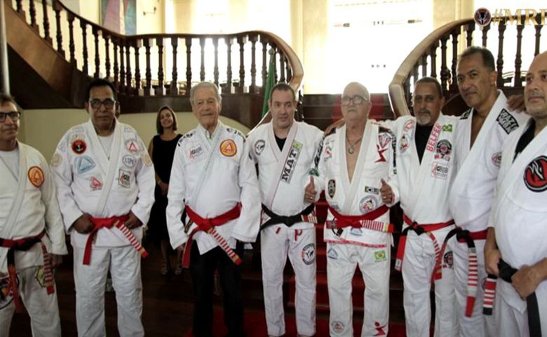 Mestres e Grão Mestres reunidos na Mansão dos Comendadores no RJ - foto: divulgação